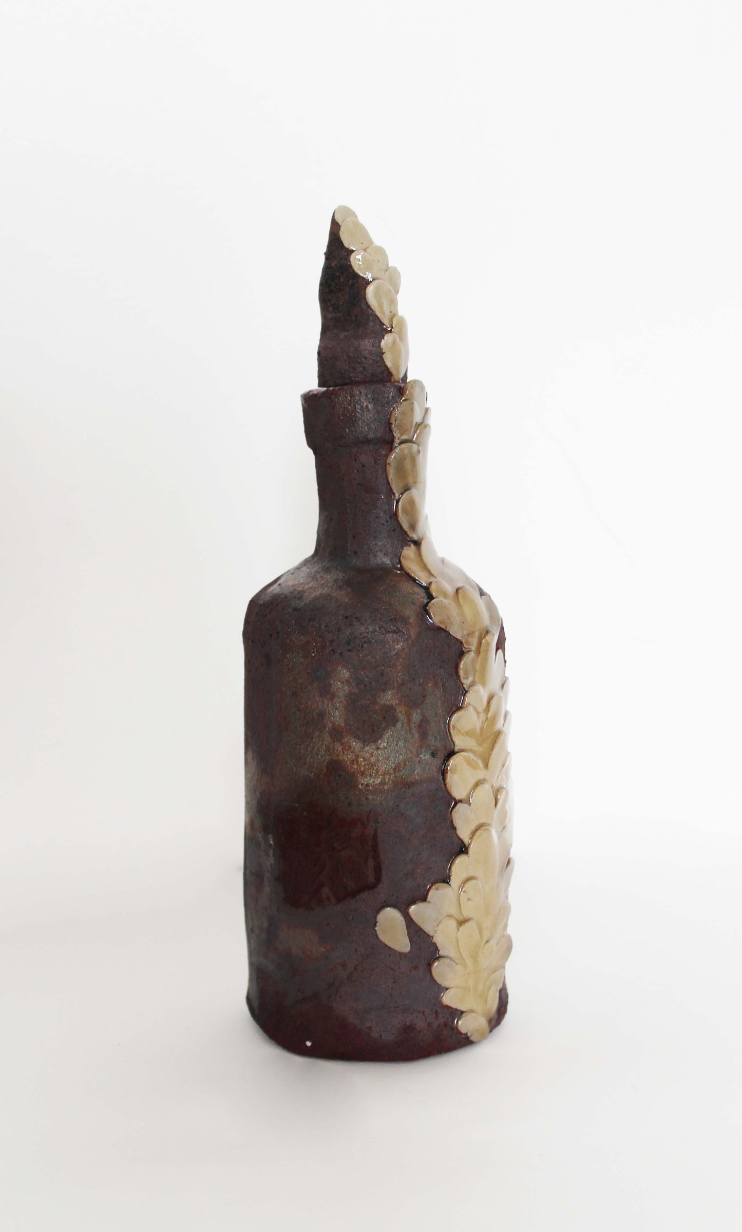 Bouteilles en grès enfumées